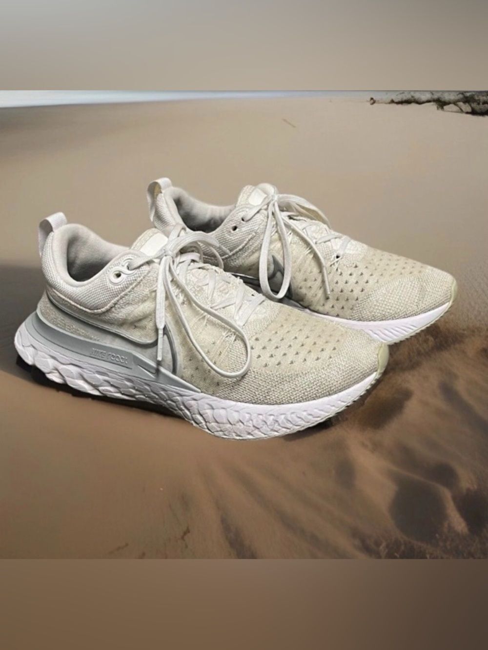 Nike React Infinity Run Flyknit 2 Women's White Sneakers Size 7.5